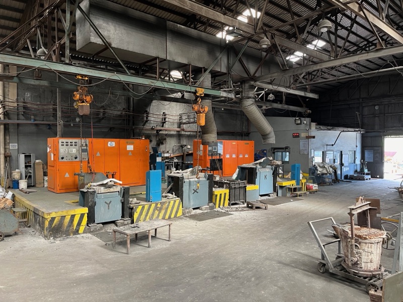 The Metercor melt shop with its three Mahima induction furnace panels and pouring area