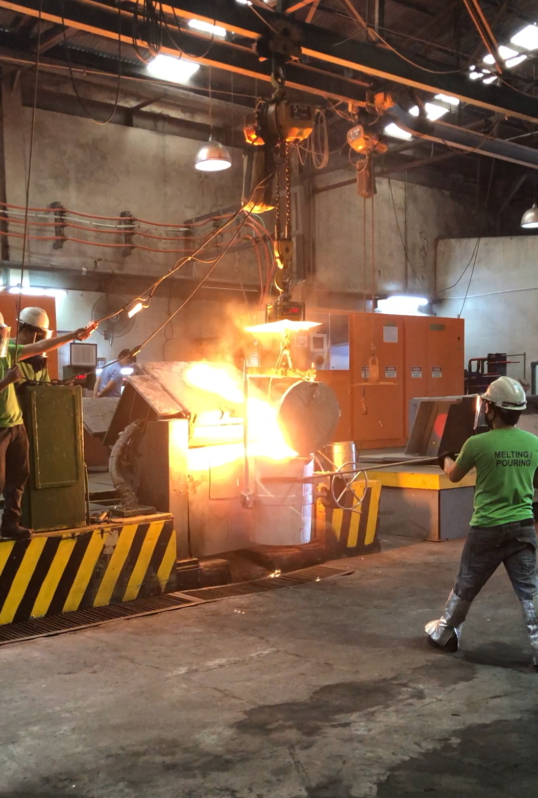 Tapping the induction furnace, METERCOR melt shop